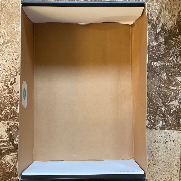 Air Jordan 1 Retro - Picture 6 of 16